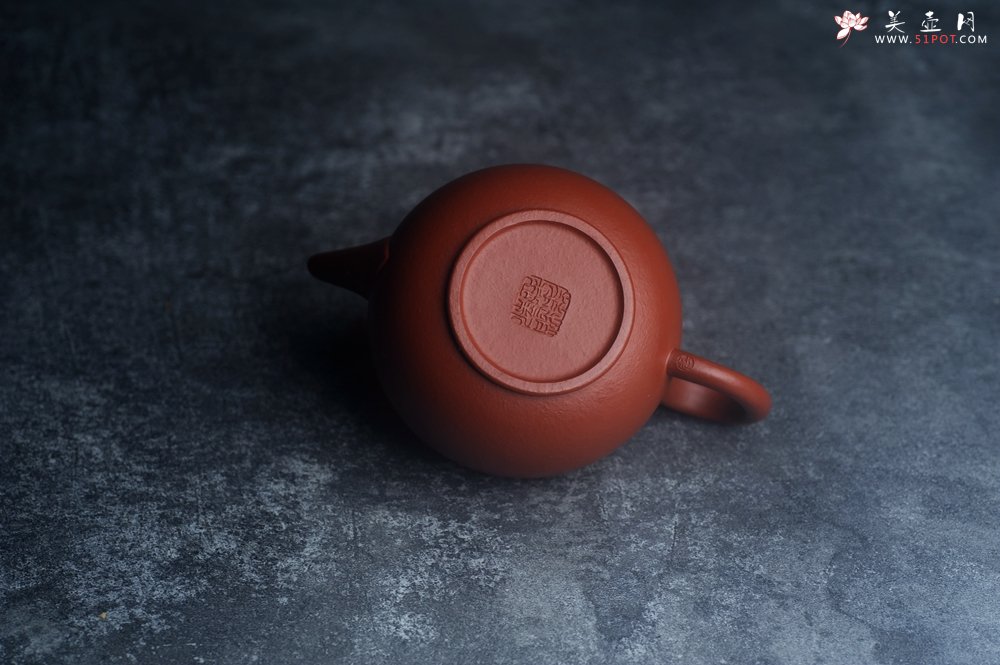 紫砂壶图片：美壶特惠 优质朱泥宫廷风格珐琅彩水平壶 茶人醉爱 - 宜兴紫砂壶网