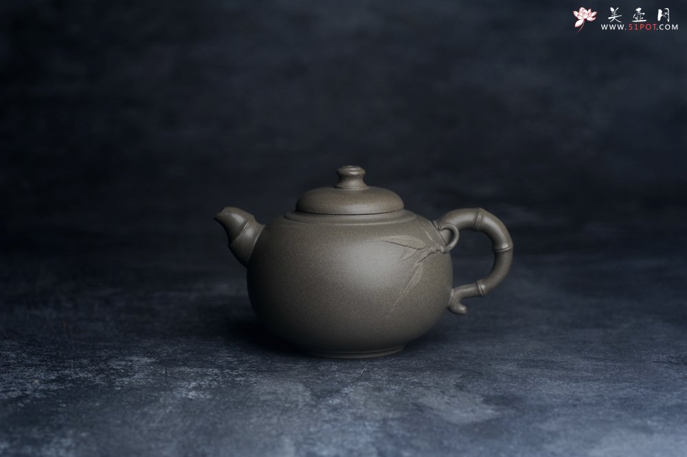 紫砂壶图片：美壶特惠 精品老青段泥福竹紫砂壶 茶人醉爱 - 宜兴紫砂壶网