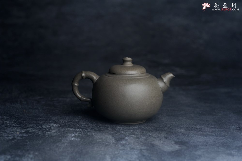 紫砂壶图片：美壶特惠 精品老青段泥福竹紫砂壶 茶人醉爱 - 宜兴紫砂壶网