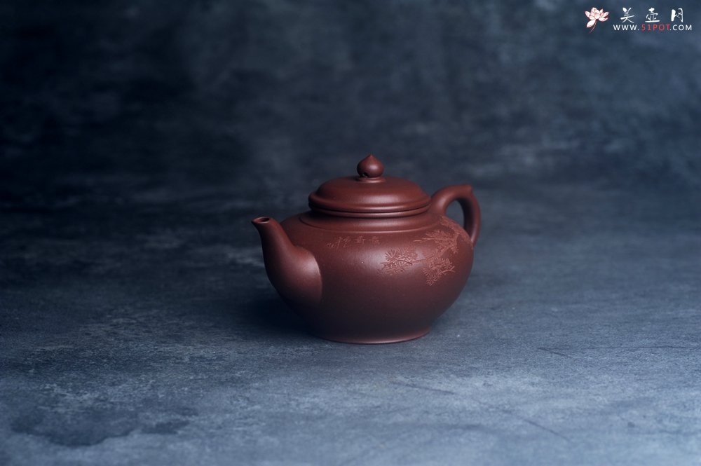 紫砂壶图片：美壶特惠 老紫泥听松笑樱 茶人醉爱 - 宜兴紫砂壶网
