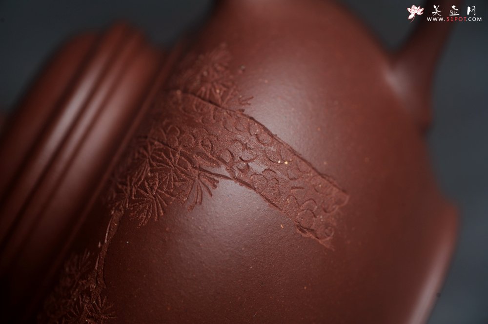 紫砂壶图片：美壶特惠 老紫泥听松笑樱 茶人醉爱 - 宜兴紫砂壶网