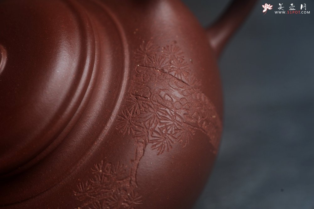 紫砂壶图片：美壶特惠 老紫泥听松笑樱 茶人醉爱 - 宜兴紫砂壶网