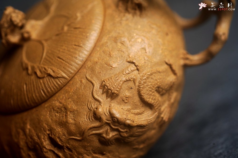 紫砂壶图片：美壶特惠精品特好全手工老段泥游龙供春紫砂壶 - 宜兴紫砂壶网