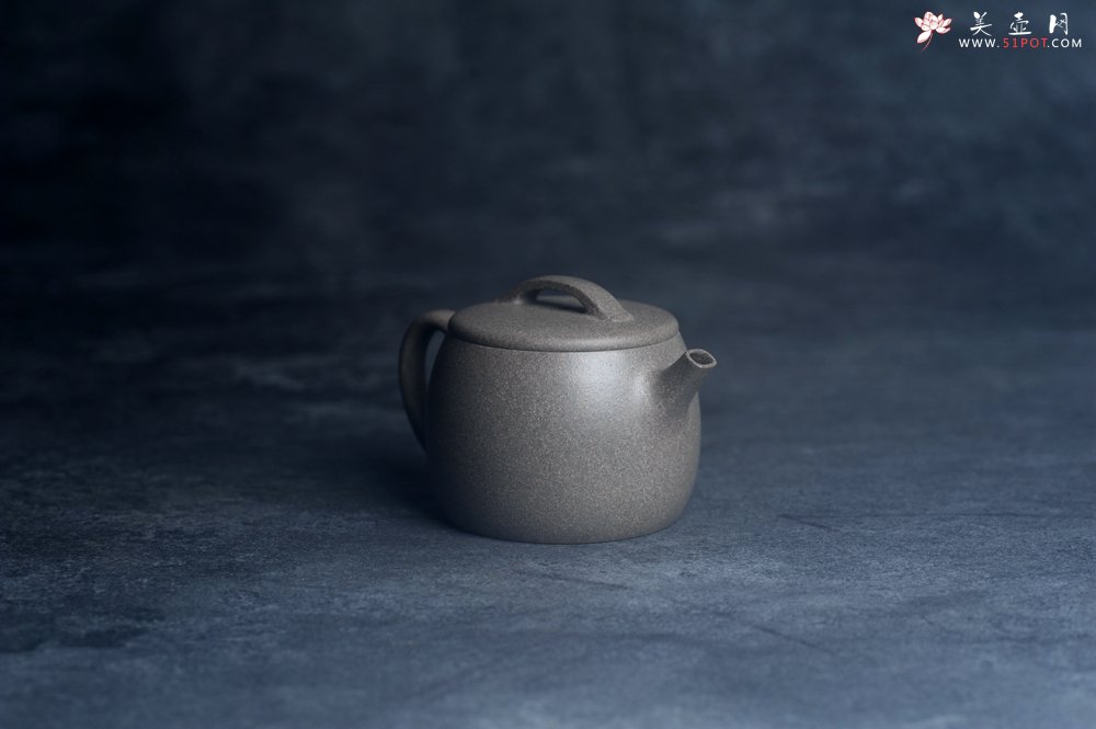 紫砂壶图片：美壶特惠 特好青段泥汉瓦紫砂壶 茶人醉爱 - 宜兴紫砂壶网