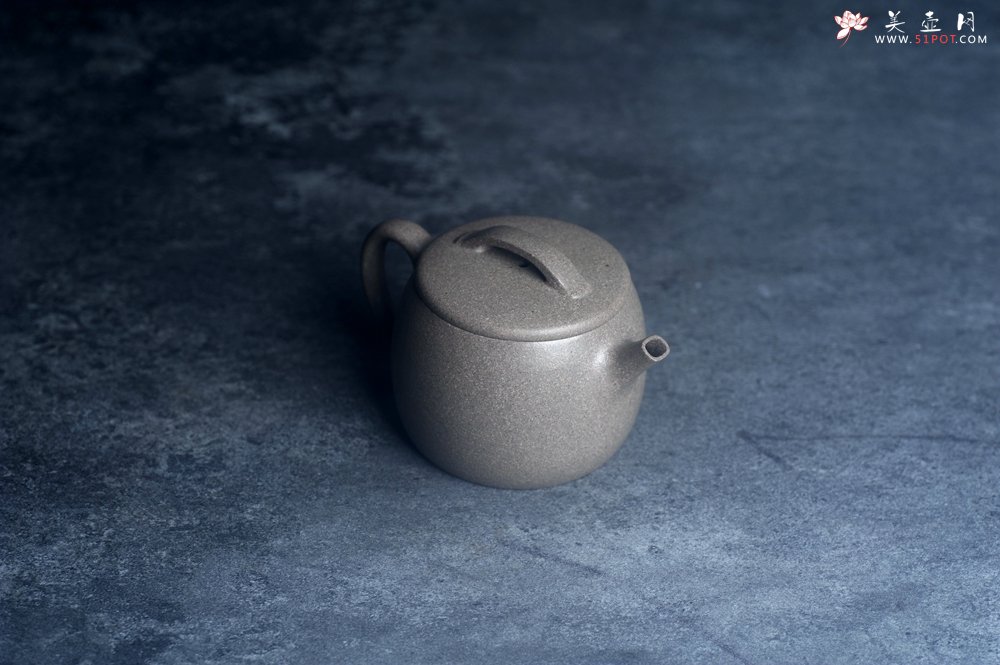 紫砂壶图片：美壶特惠 特好青段泥汉瓦紫砂壶 茶人醉爱 - 宜兴紫砂壶网