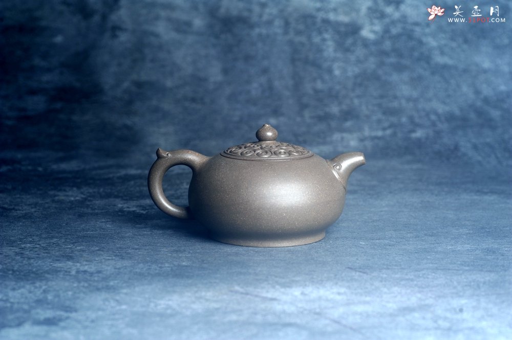 紫砂壶图片：美壶特惠 特好老青灰段泥如意圆珠壶 茶人醉爱 - 宜兴紫砂壶网