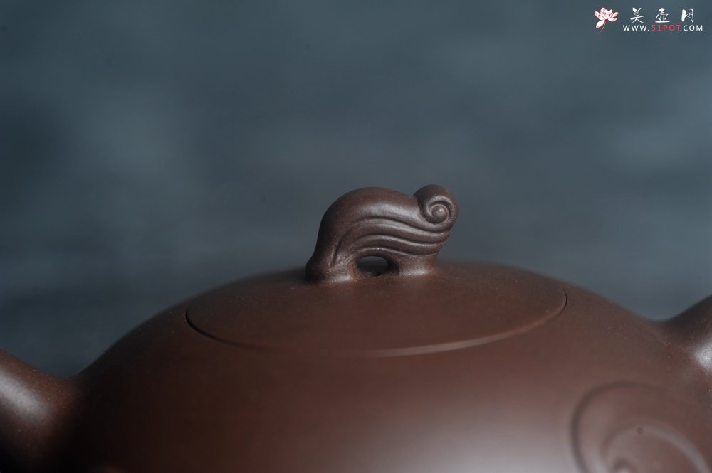 紫砂壶图片：美壶特惠 特好老紫泥半月壶 茶人醉爱 - 宜兴紫砂壶网