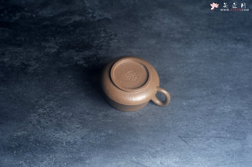 紫砂壶图片：美壶特惠 特好老青段泥柱础壶 茶人醉爱 - 宜兴紫砂壶网