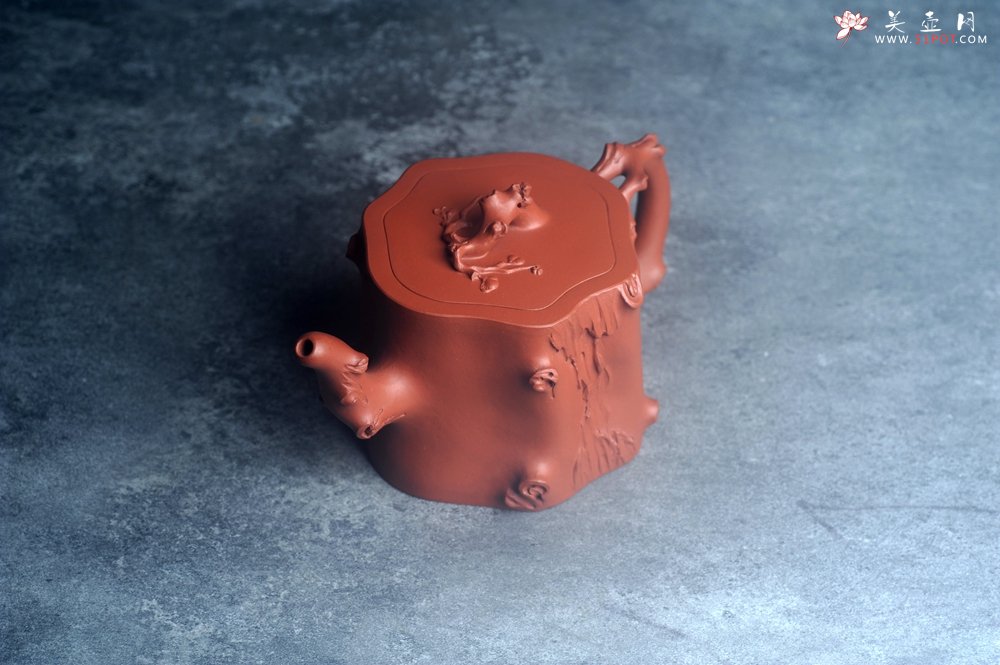 紫砂壶图片：美壶特惠 紫砂厂老艺人查建英全手工小红泥梅桩壶 茶人醉爱 - 宜兴紫砂壶网