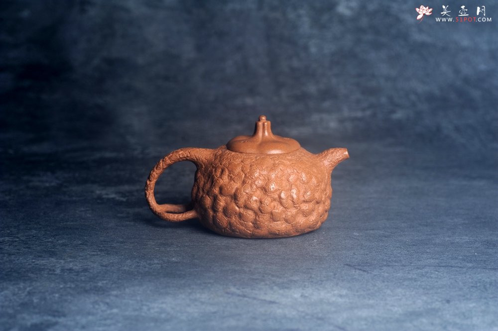 紫砂壶图片：美壶特惠 特好老段泥全手工银杏供春壶 茶人醉爱 - 宜兴紫砂壶网