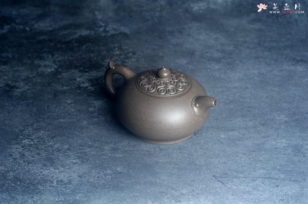 紫砂壶图片：美壶特惠 特好老青灰段泥如意圆珠壶 茶人醉爱 - 宜兴紫砂壶网
