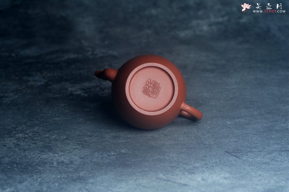 紫砂壶图片：美壶特惠 特好底槽青高灯壶 茶人醉爱 - 宜兴紫砂壶网