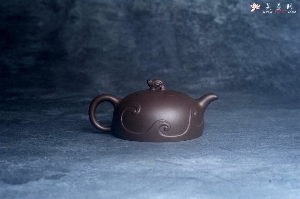 紫砂壶图片：美壶特惠 特好老紫泥半月壶 茶人醉爱 - 宜兴紫砂壶网