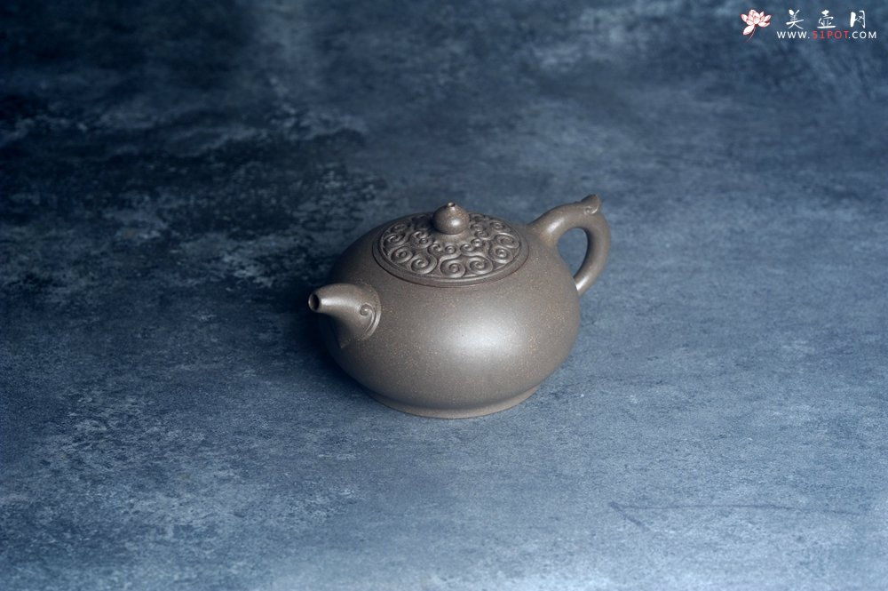 紫砂壶图片：美壶特惠 特好老青灰段泥如意圆珠壶 茶人醉爱 - 宜兴紫砂壶网