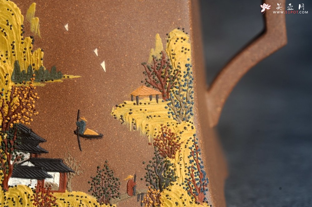 紫砂壶图片：美壶特惠 特好老段泥方钟壶 泥绘山水特文气 - 宜兴紫砂壶网