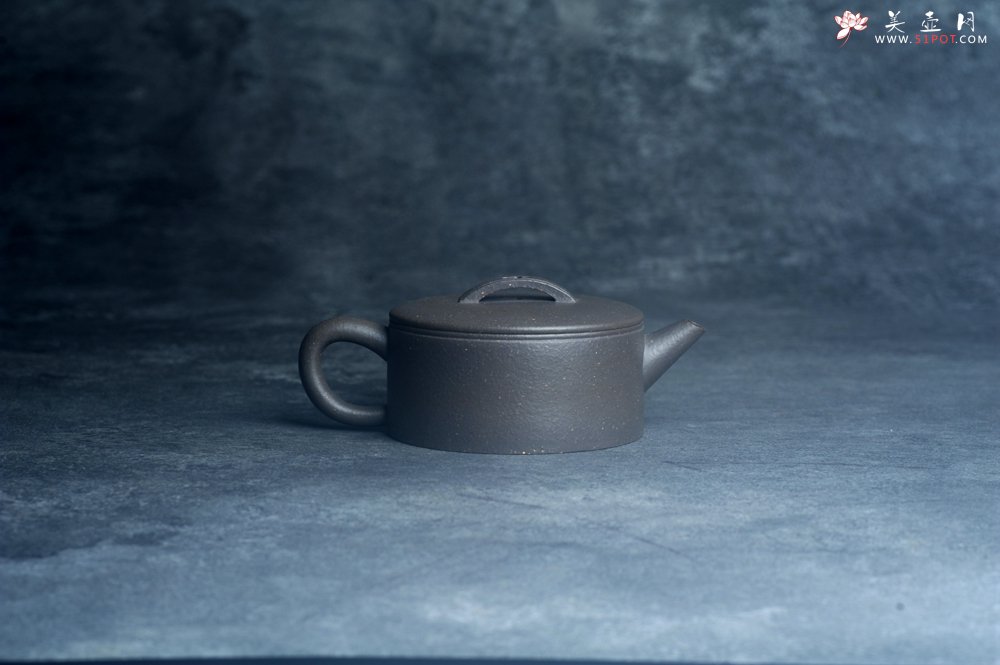 紫砂壶图片：美壶特惠 特好老青灰泥汉瓦 大口实用 茶人醉爱 - 宜兴紫砂壶网