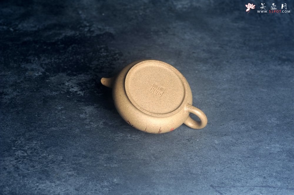 紫砂壶图片：美壶特惠 特好老段泥汲泉壶 茶人醉爱 - 宜兴紫砂壶网