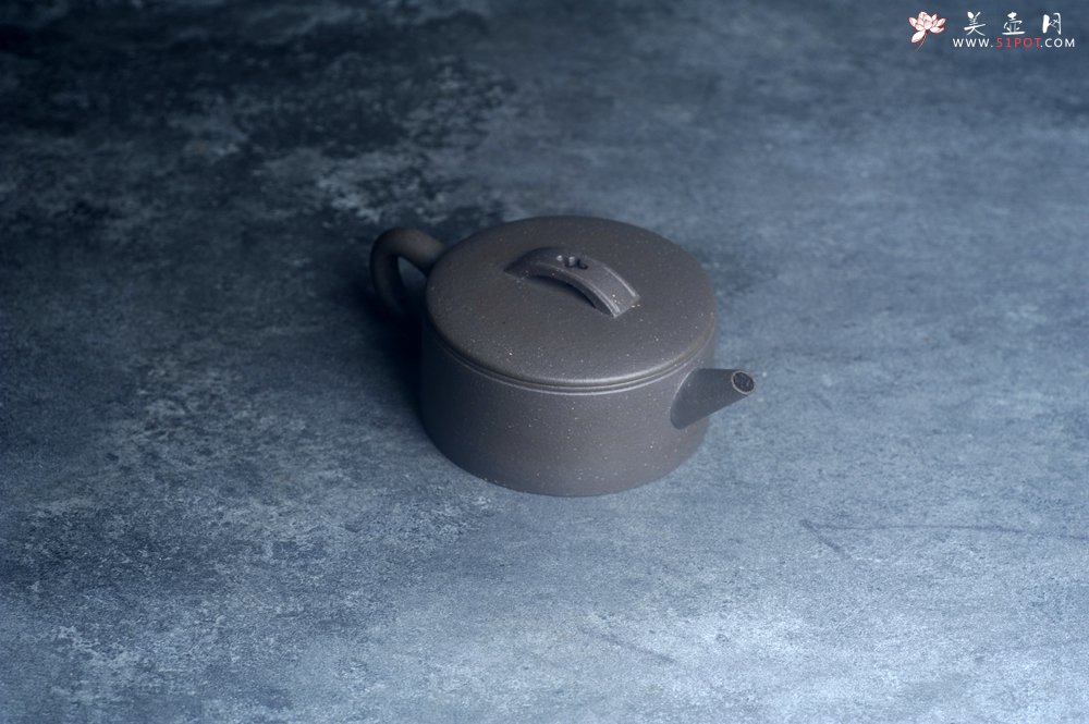 紫砂壶图片：美壶特惠 特好老青灰泥汉瓦 大口实用 茶人醉爱 - 宜兴紫砂壶网