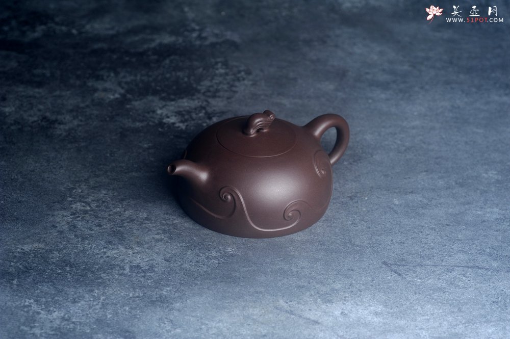 紫砂壶图片：美壶特惠 特好老紫泥半月壶 茶人醉爱 - 宜兴紫砂壶网