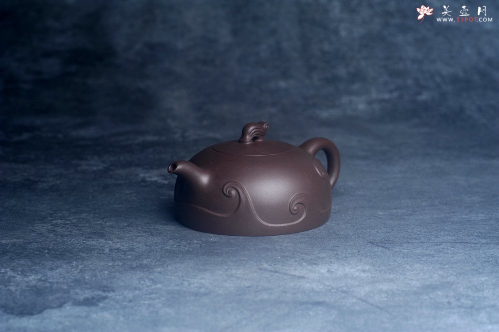 紫砂壶图片：美壶特惠 特好老紫泥半月壶 茶人醉爱 - 宜兴紫砂壶网