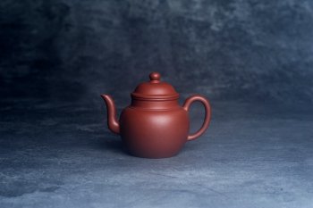 紫砂壶图片：美壶特惠 特好底槽青高灯壶 茶人醉爱 - 宜兴紫砂壶网