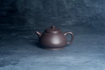 紫砂壶图片：美壶特惠 特好老紫泥潘壶 茶人醉爱 - 宜兴紫砂壶网