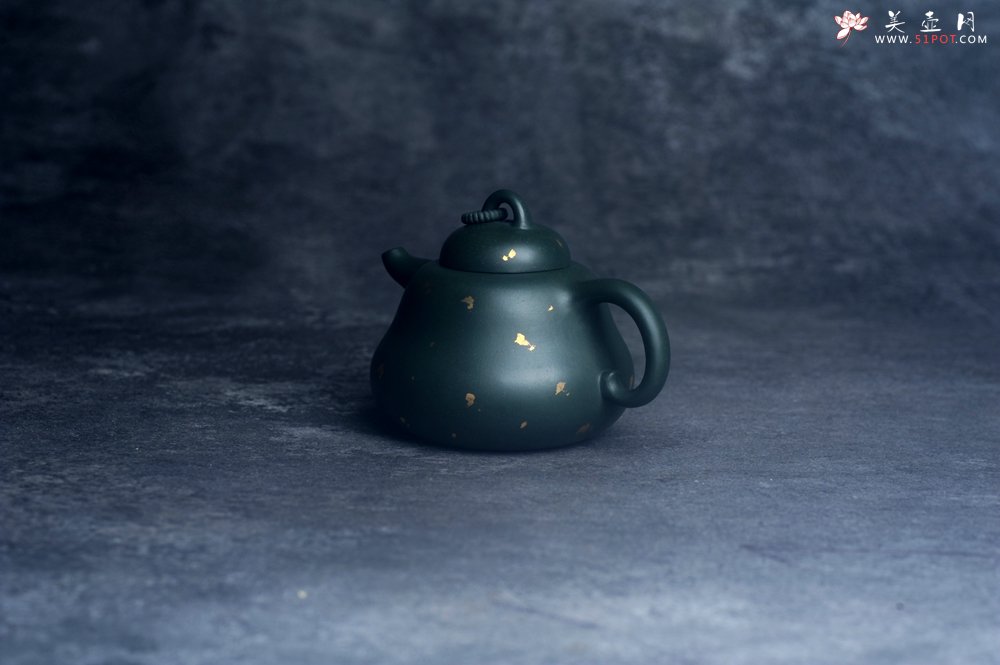 紫砂壶图片：美壶特惠 特好墨绿泥福禄葫芦壶 茶人醉爱 - 宜兴紫砂壶网