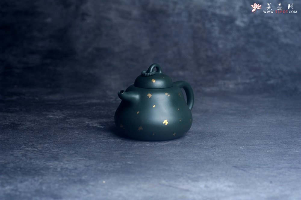 紫砂壶图片：美壶特惠 特好墨绿泥福禄葫芦壶 茶人醉爱 - 宜兴紫砂壶网