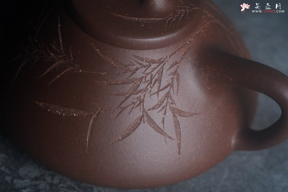 紫砂壶图片：美壶特惠 特好老紫泥子冶石瓢 刻竹特文气 - 宜兴紫砂壶网