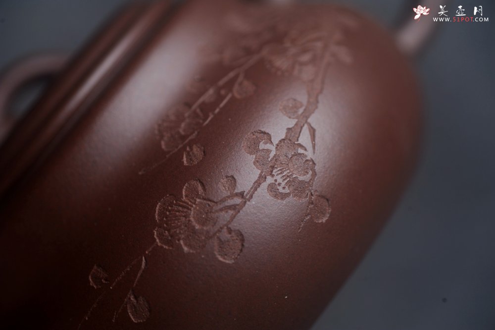 紫砂壶图片：美壶特惠 特好老紫泥墨梅壶 茶人醉爱 - 宜兴紫砂壶网