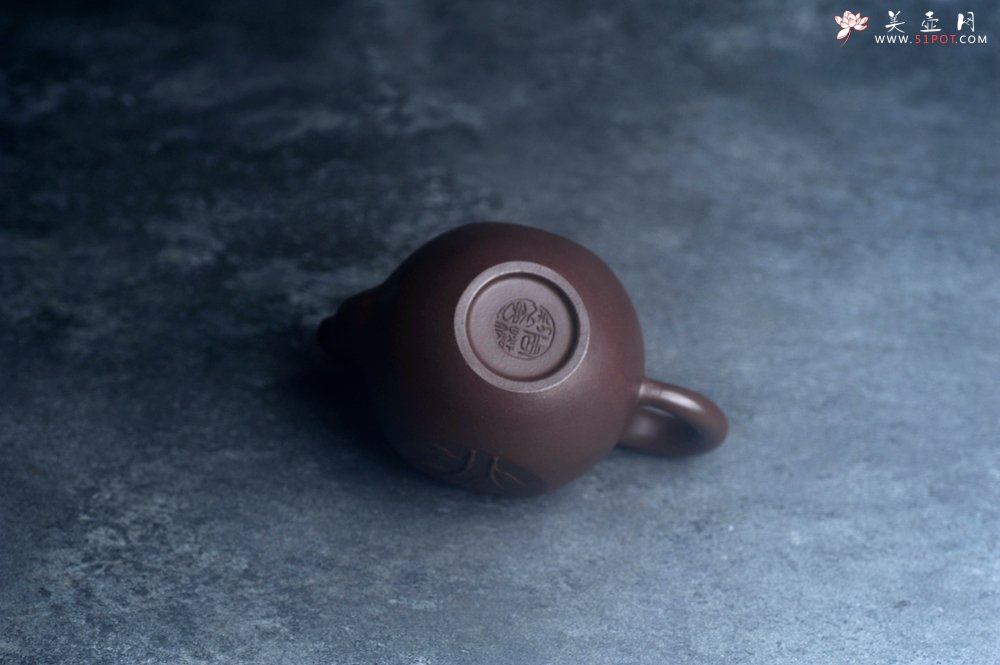 紫砂壶图片：美壶特惠 特好老紫泥道洪圆珠壶 茶人醉爱 - 宜兴紫砂壶网