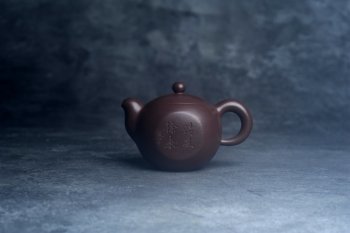紫砂壶图片：美壶特惠 特好老紫泥道洪圆珠壶 茶人醉爱 - 宜兴紫砂壶网
