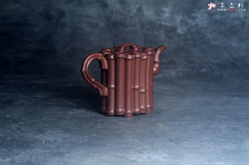 紫砂壶图片：实力派工艺师周斌精工底槽清十六竹壶 - 宜兴紫砂壶网