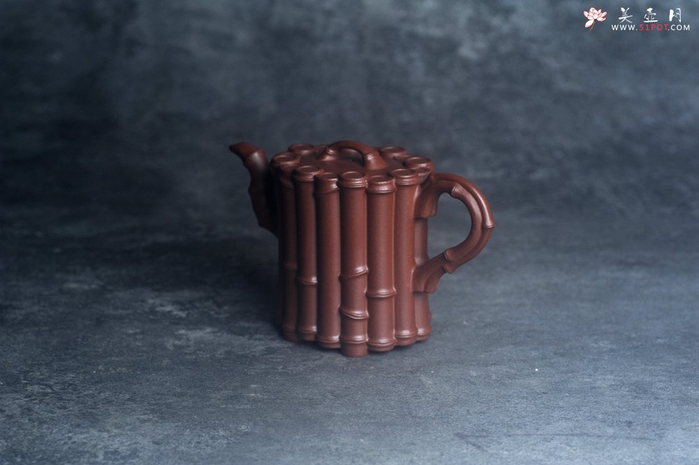 紫砂壶图片：实力派工艺师周斌精工底槽清十六竹壶 - 宜兴紫砂壶网