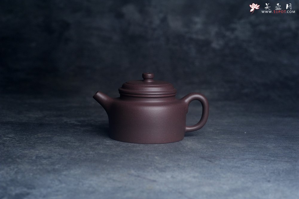 紫砂壶图片：美壶特惠 特好老紫泥德中壶 茶人醉爱 - 宜兴紫砂壶网
