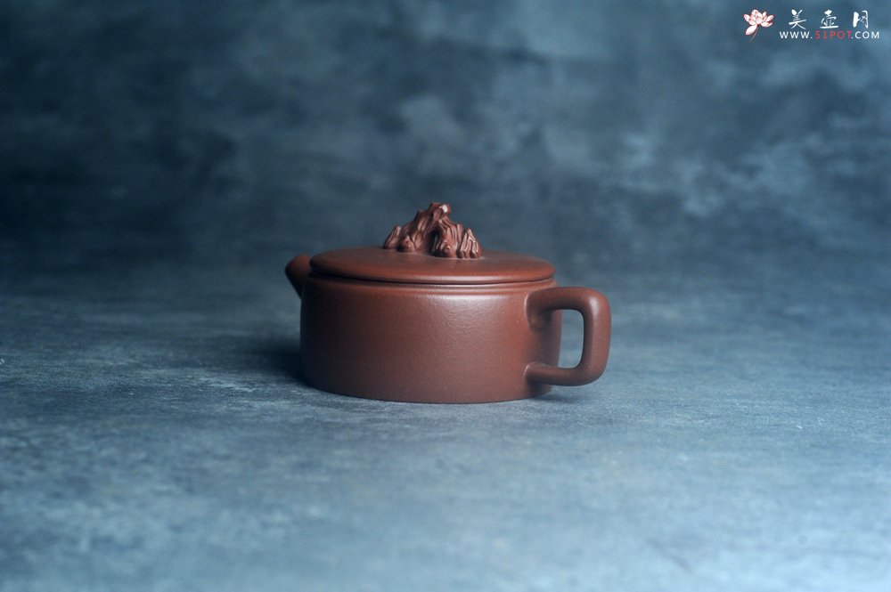 紫砂壶图片：美壶特惠 手工手制紫砂壶特好底槽青假山汉瓦壶 底部刻老虎 栩栩如生 茶壶 茶具 单壶 - 宜兴紫砂壶网