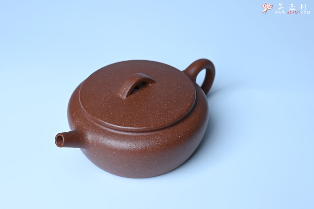 紫砂壶图片：美壶特惠 优质红降坡泥大口玉扁壶 茶人醉爱 - 宜兴紫砂壶网