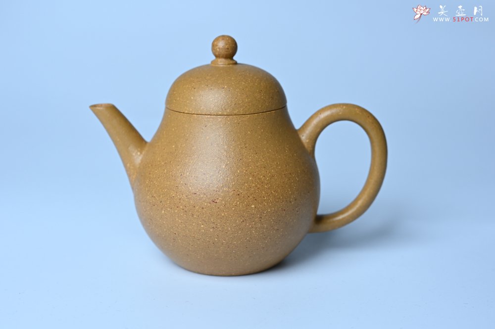 紫砂壶图片：美壶特惠 特好黄金段泥梨形壶 - 宜兴紫砂壶网