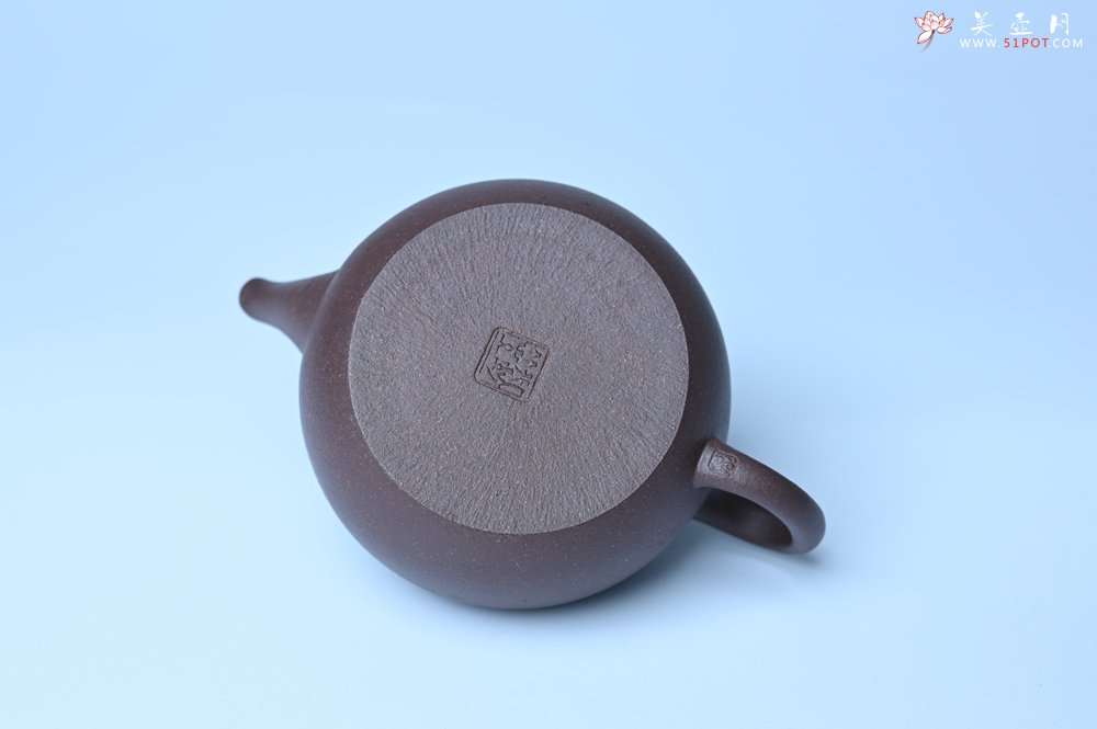 紫砂壶图片：美壶特惠 特好老紫泥涌泉壶 茶人醉爱 - 宜兴紫砂壶网