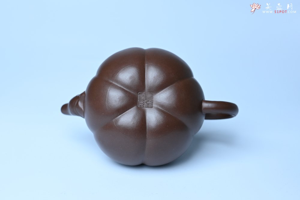 紫砂壶图片：美壶特惠 特好老紫泥南瓜壶 肌理丰富生动 茶人醉爱 - 宜兴紫砂壶网