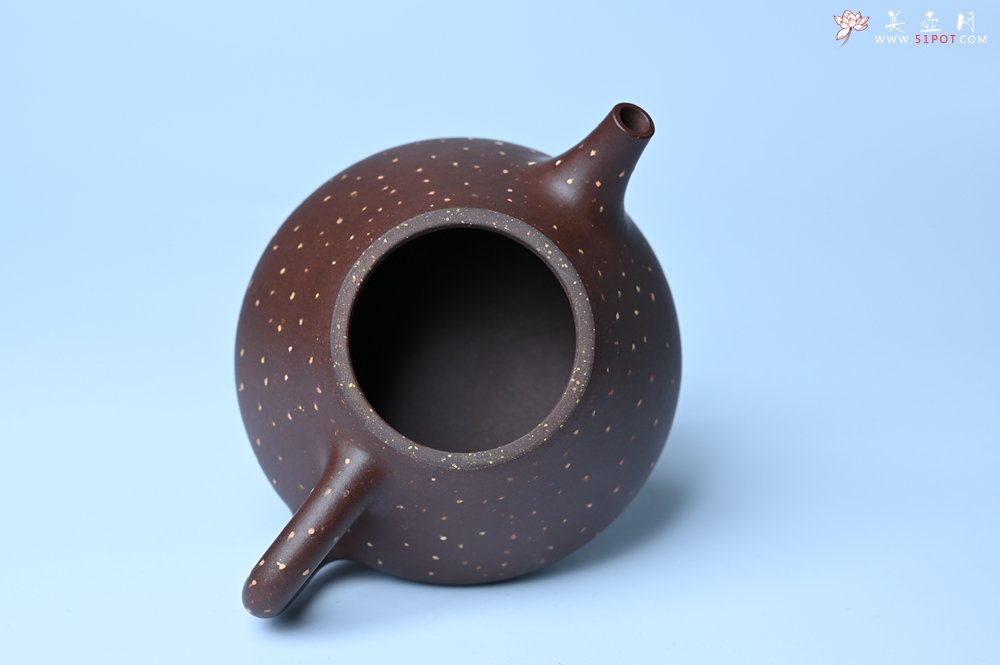 紫砂壶图片：潜力股周小培 特好老紫泥铺砂全手工子冶石瓢 - 宜兴紫砂壶网