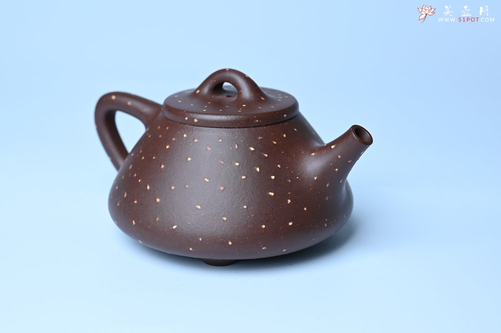 紫砂壶图片：潜力股周小培 特好老紫泥铺砂全手工子冶石瓢 - 宜兴紫砂壶网