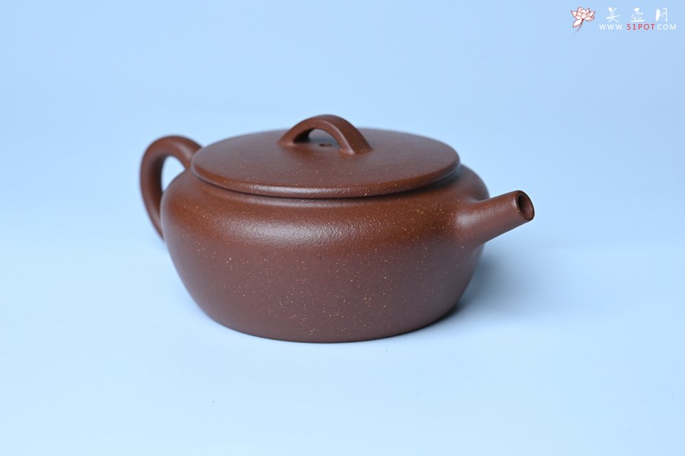 紫砂壶图片：美壶特惠 优质红降坡泥大口玉扁壶 茶人醉爱 - 宜兴紫砂壶网
