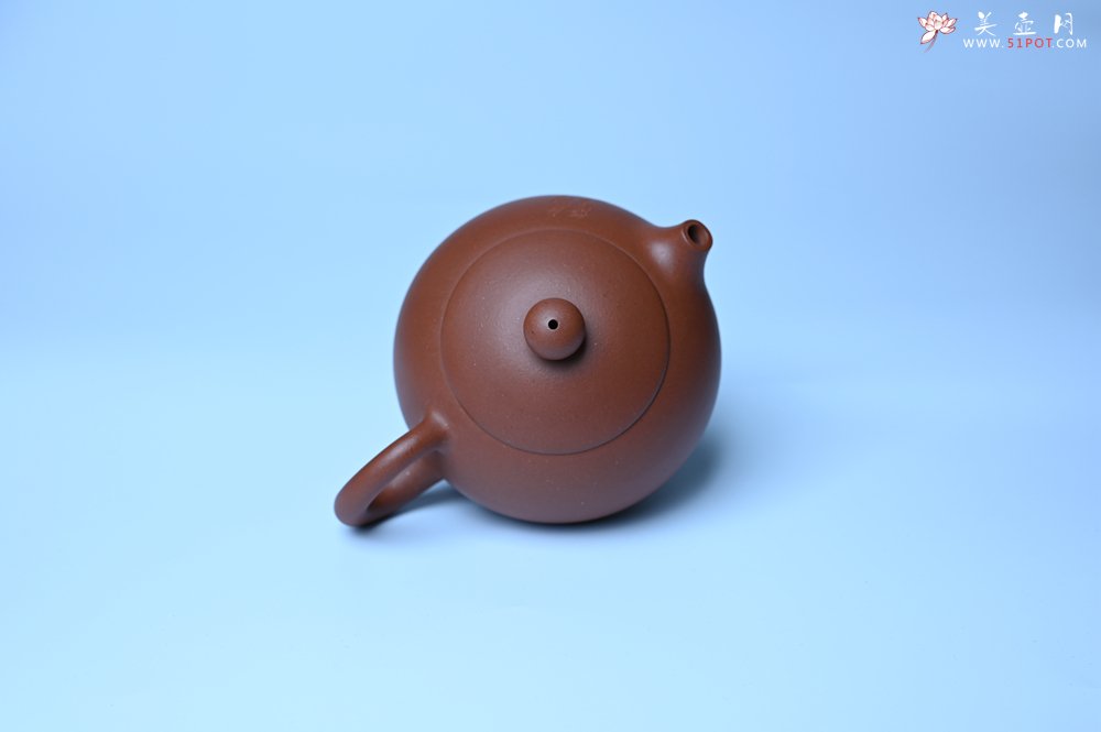 紫砂壶图片：毛国强入室弟子黄云初 特好老清水泥欢喜西施壶 名家何水法书法 刘世涛伯陶刻 - 宜兴紫砂壶网