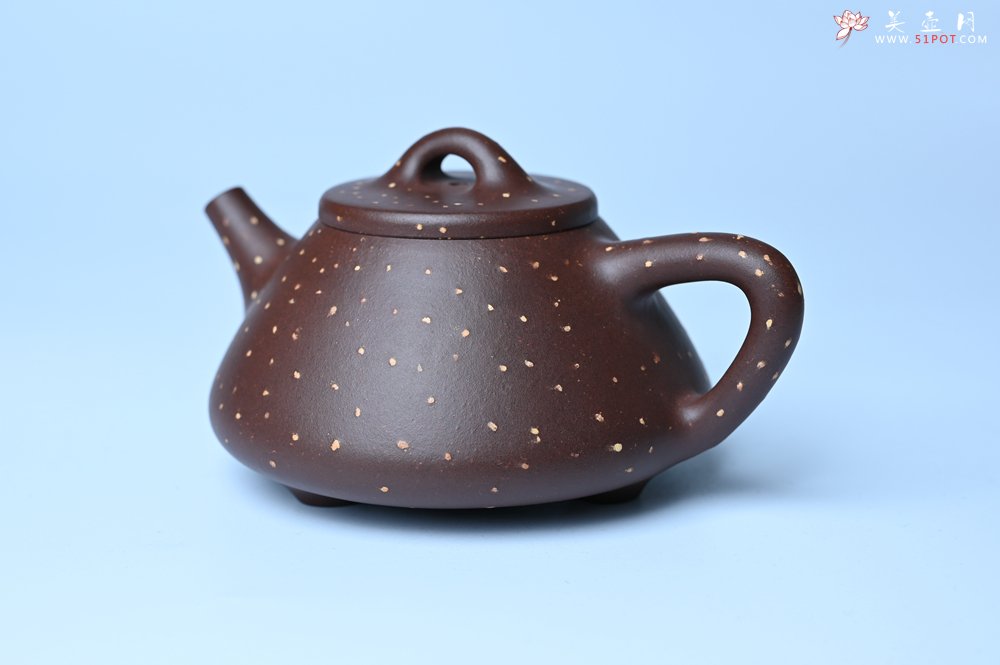 紫砂壶图片：潜力股周小培 特好老紫泥铺砂全手工子冶石瓢 - 宜兴紫砂壶网