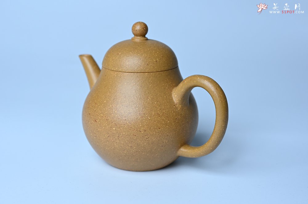 紫砂壶图片：美壶特惠 特好黄金段泥梨形壶 - 宜兴紫砂壶网