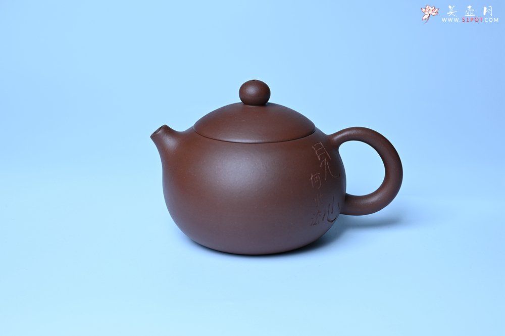 紫砂壶图片：毛国强入室弟子黄云初 特好老紫泥见心西施壶 名家何水法书法 刘世涛伯陶刻 - 宜兴紫砂壶网