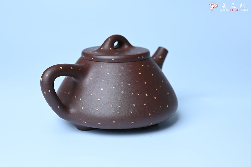 紫砂壶图片：潜力股周小培 特好老紫泥铺砂全手工子冶石瓢 - 宜兴紫砂壶网
