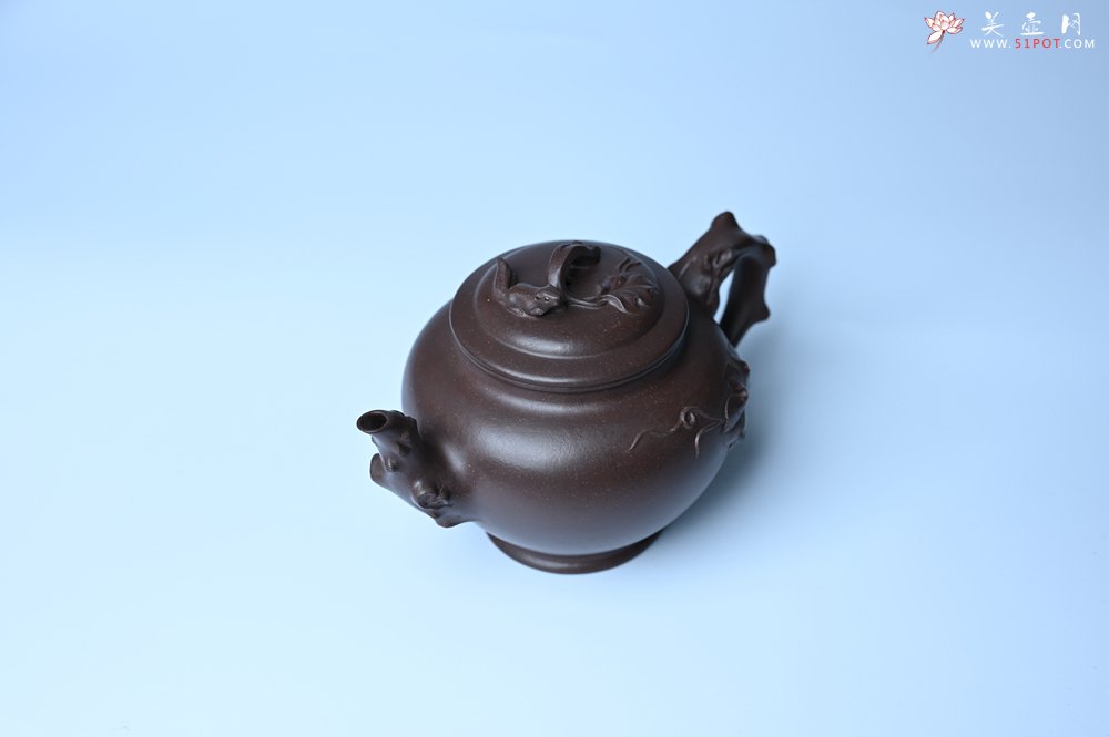 紫砂壶图片：潜力股赵老师 老紫泥全手工松鼠葡萄壶 茶人醉爱 - 宜兴紫砂壶网