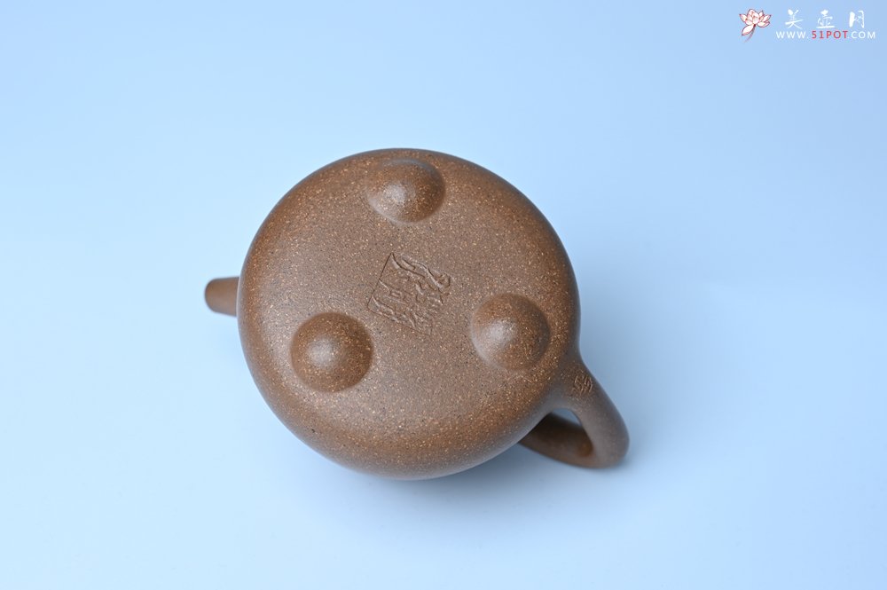 紫砂壶图片：美壶特惠 油润老段泥精致高石瓢紫砂茶壶 茶人醉爱 - 宜兴紫砂壶网